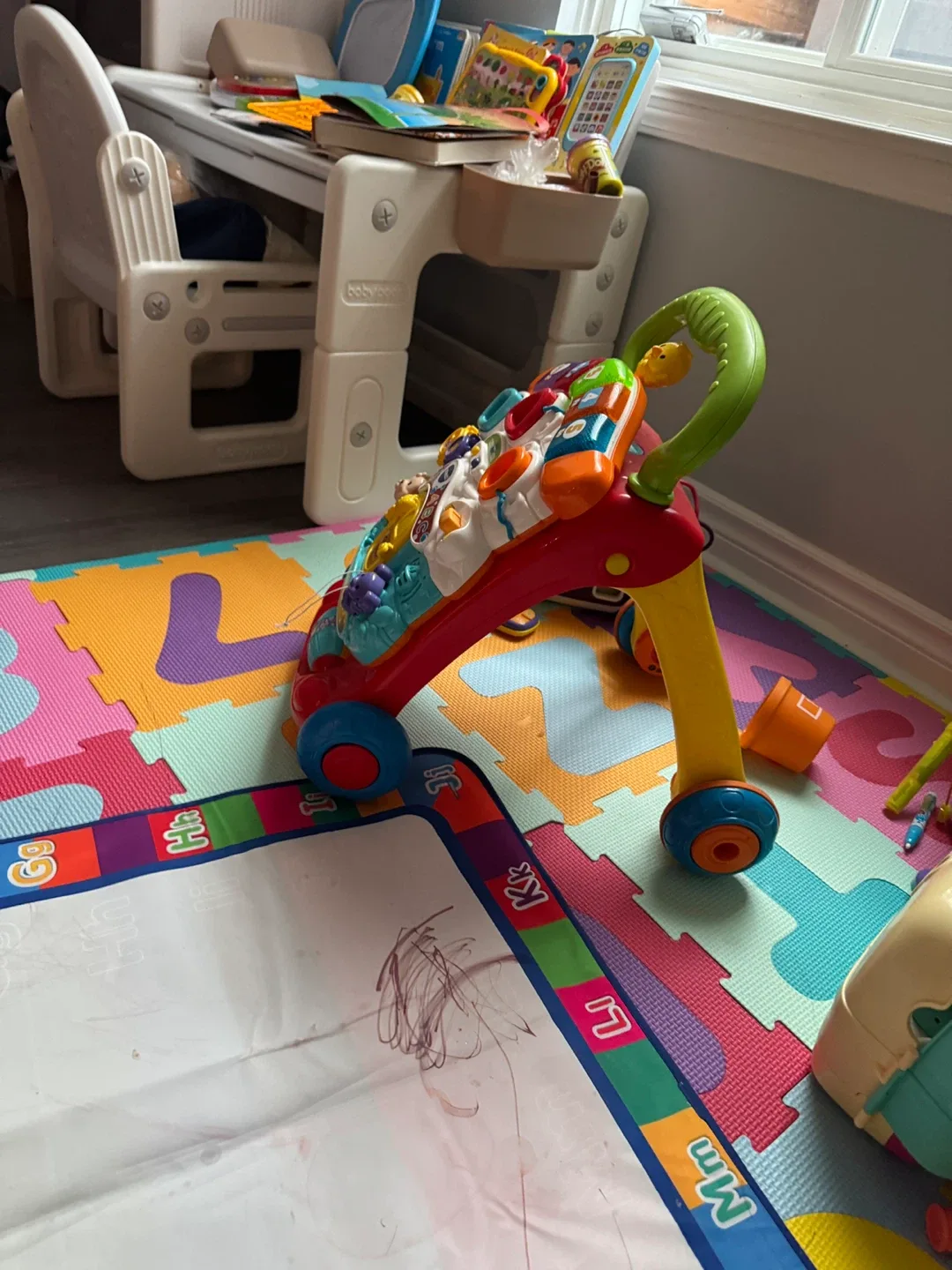 VTech Sit-to-Stand Learning Walker image indicator(2)