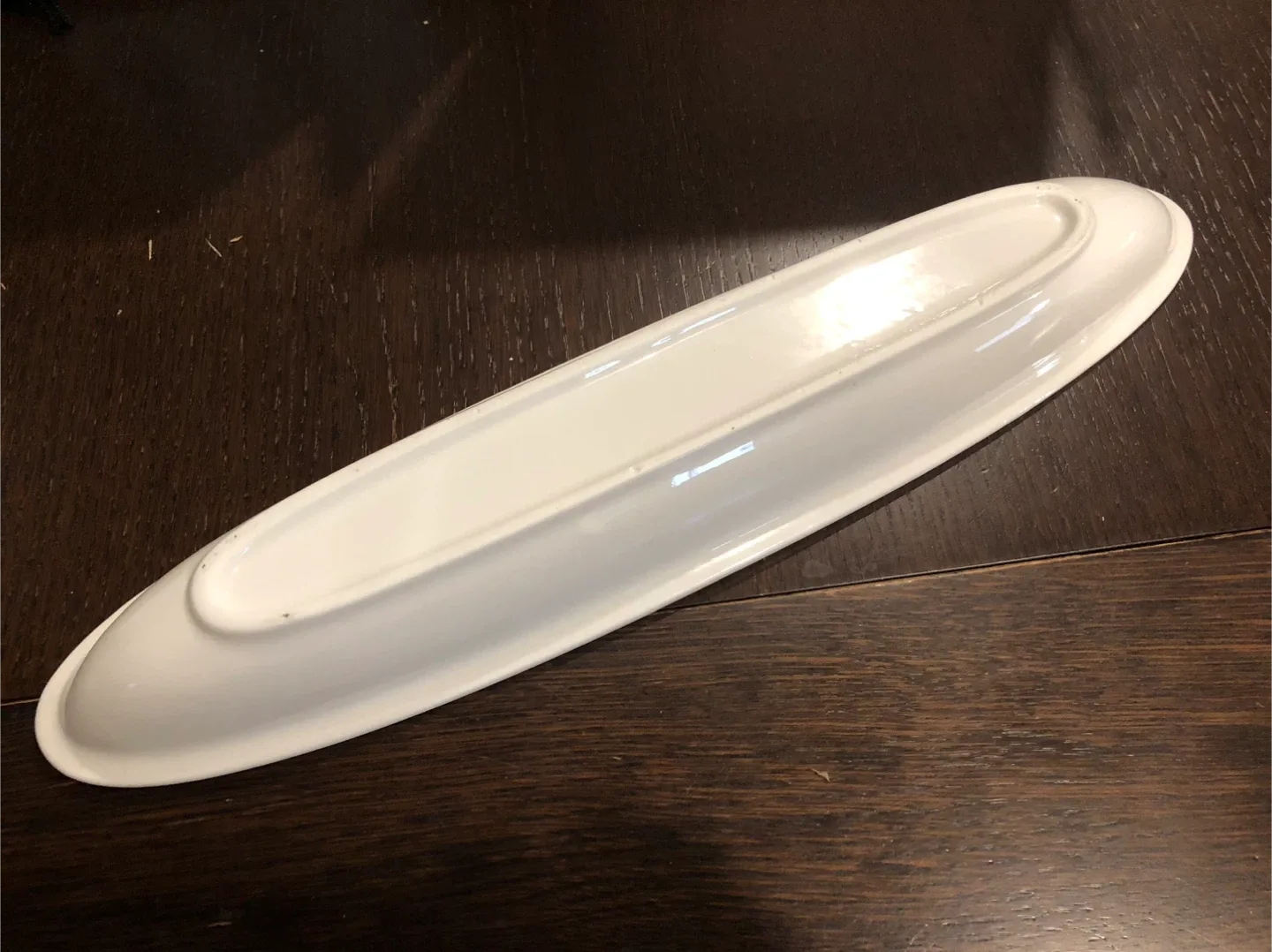 White Ceramic Serving Platter image indicator(2)