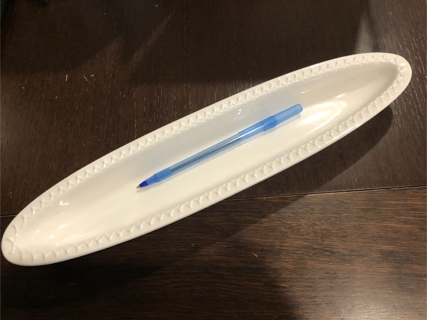 White Ceramic Serving Platter image indicator(3)