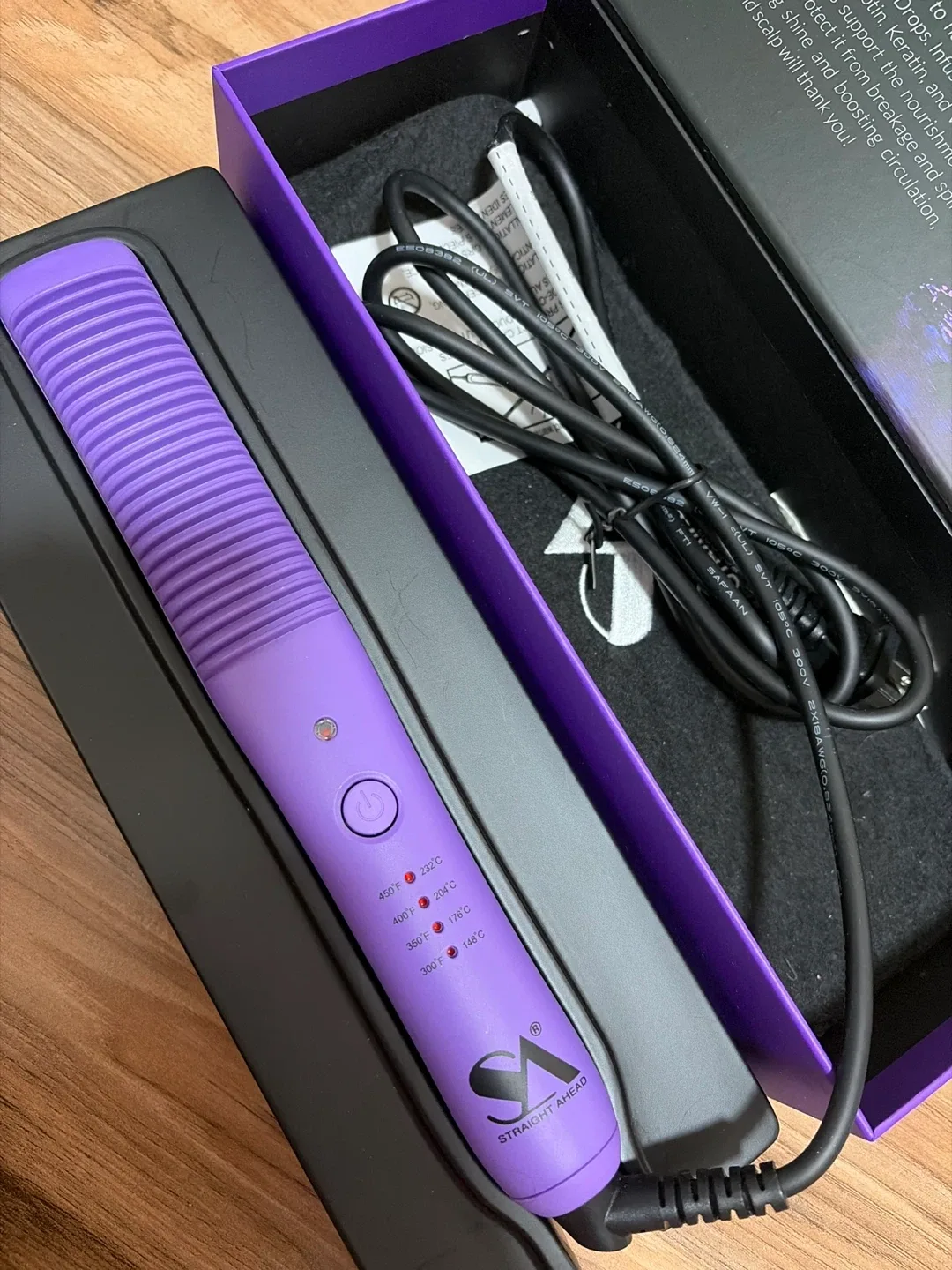 Straight Ahead Pro Glider 1.0 Hair Straightening Brush image indicator(2)