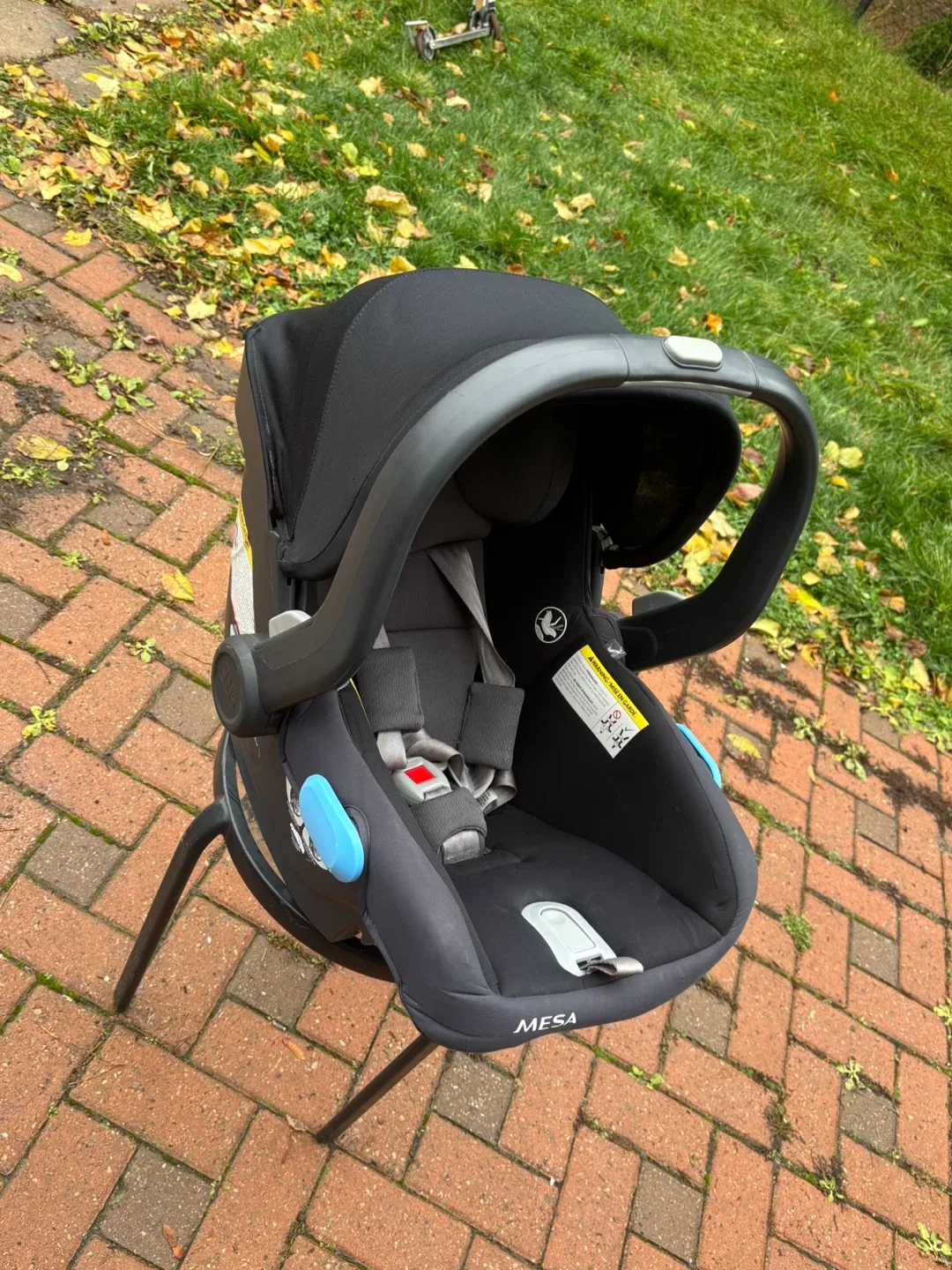 UPPAbaby MESA Infant Car Seat - Black image indicator(3)