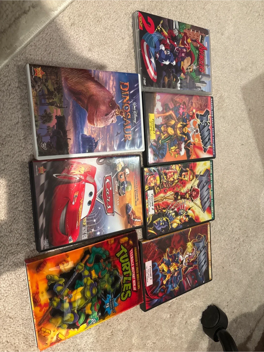 Assortment of Kids DVDs - Movies & TV shows image indicator(4)