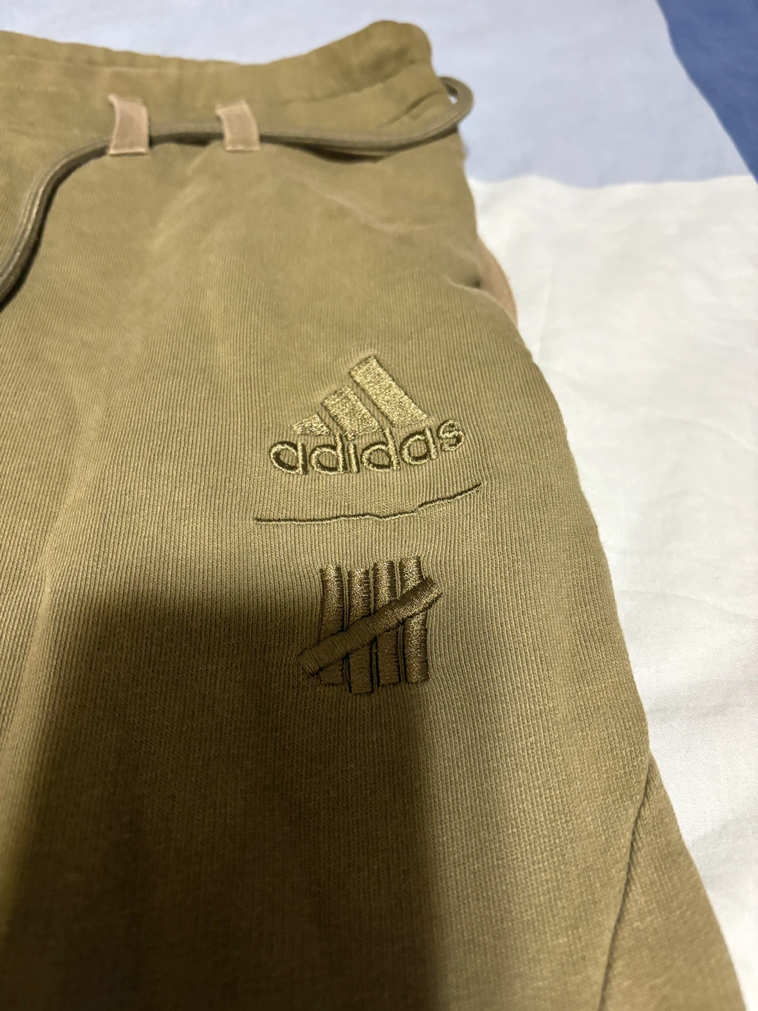 Adidas x Undefeated Olive Sweatpants - photo 2