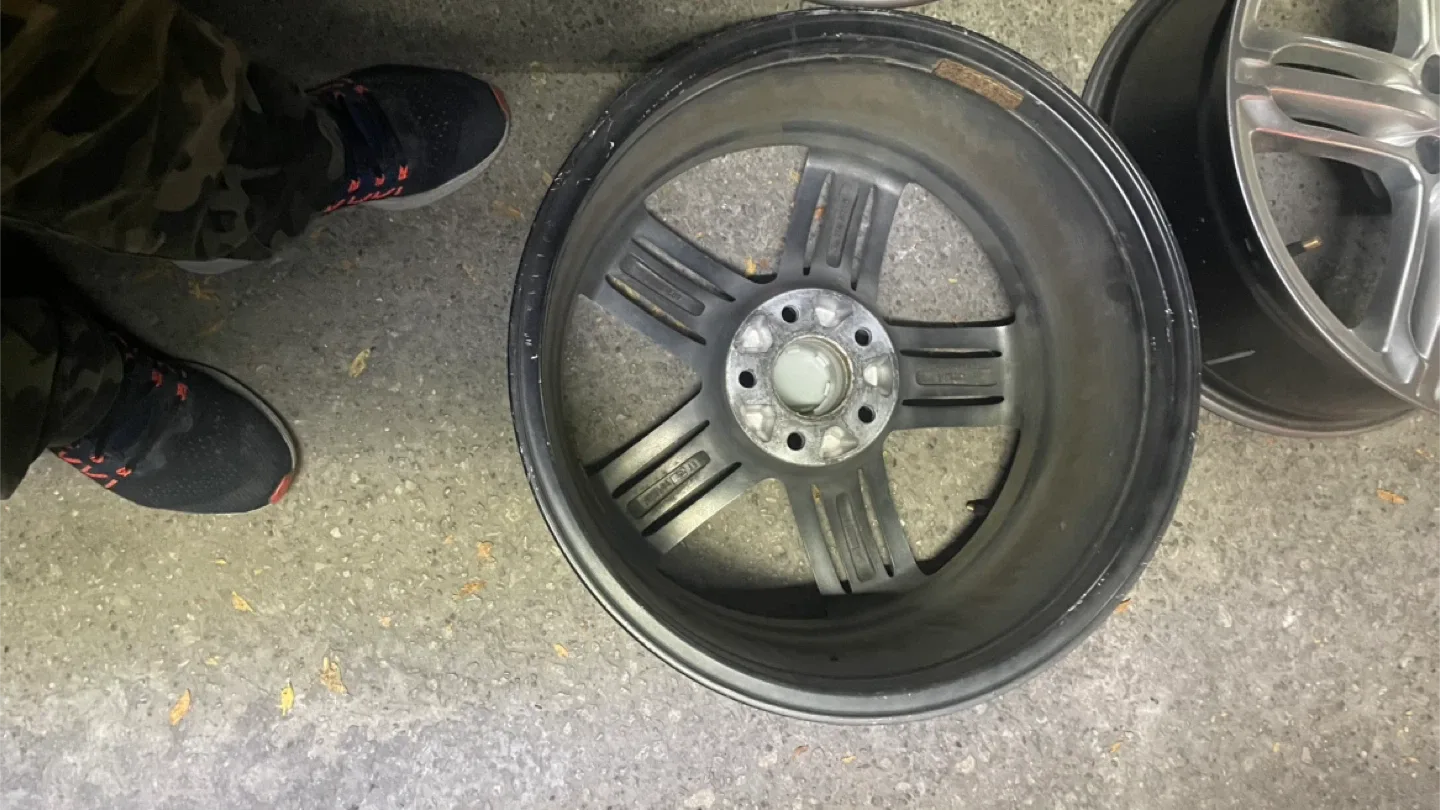 Set of 4 Alloy Wheels - P.C.D. 5x112 image indicator(3)