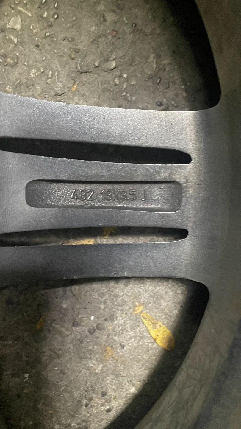 Set of 4 Alloy Wheels - P.C.D. 5x112 image indicator(8)