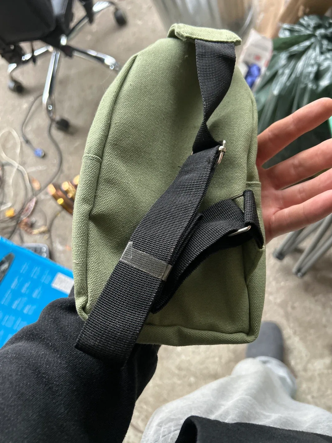 Quality for Life Olive Green Sling Bag image indicator(2)