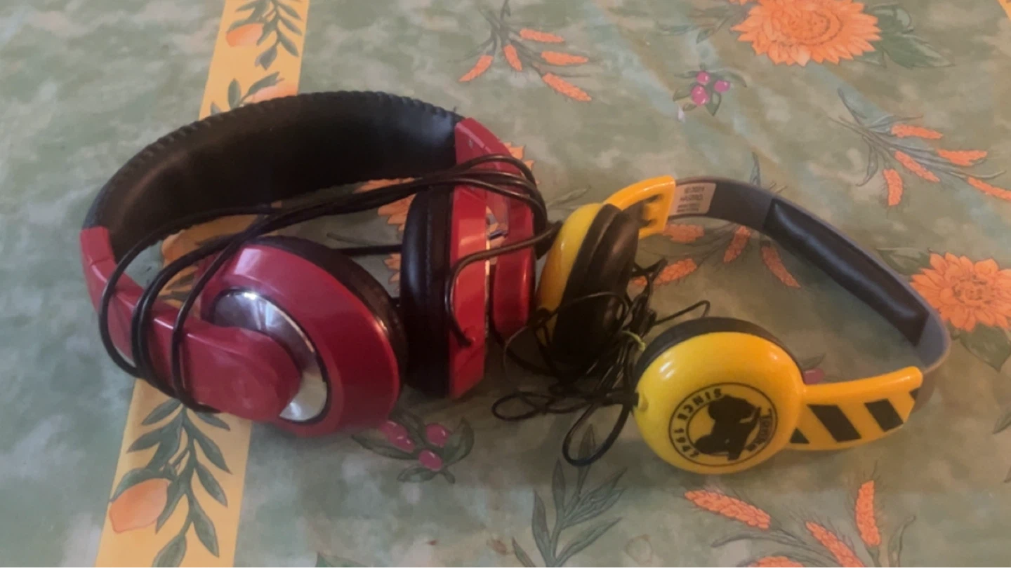 Headphones (Red & Yellow)