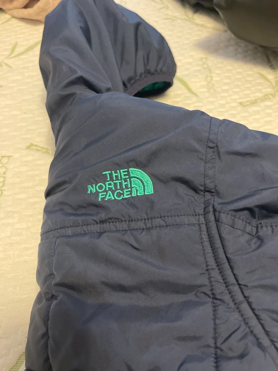 The North Face Puffer Jacket image indicator(3)