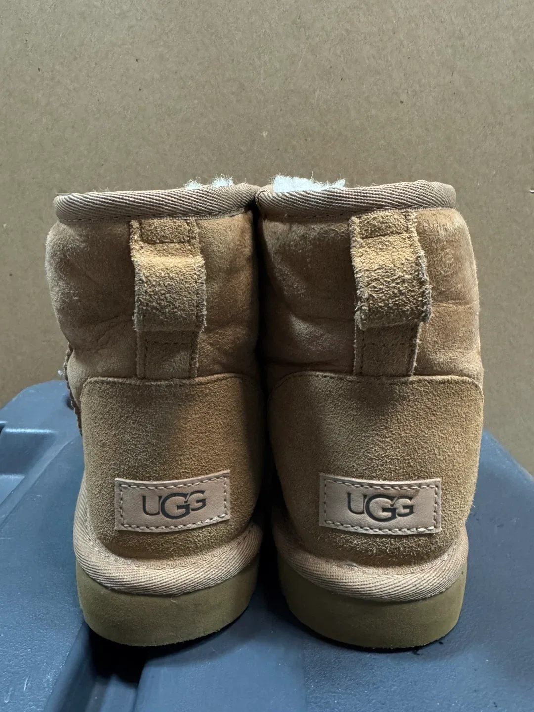 UGG Classic Mini Boots image indicator(2)