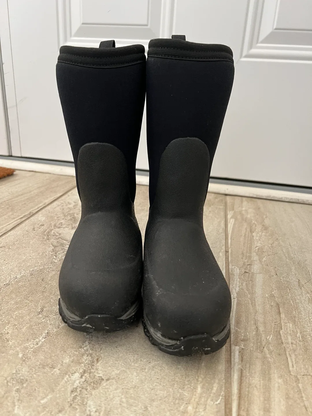 Muck Boot Co. Black Kids Boots, Size 8 image indicator(3)