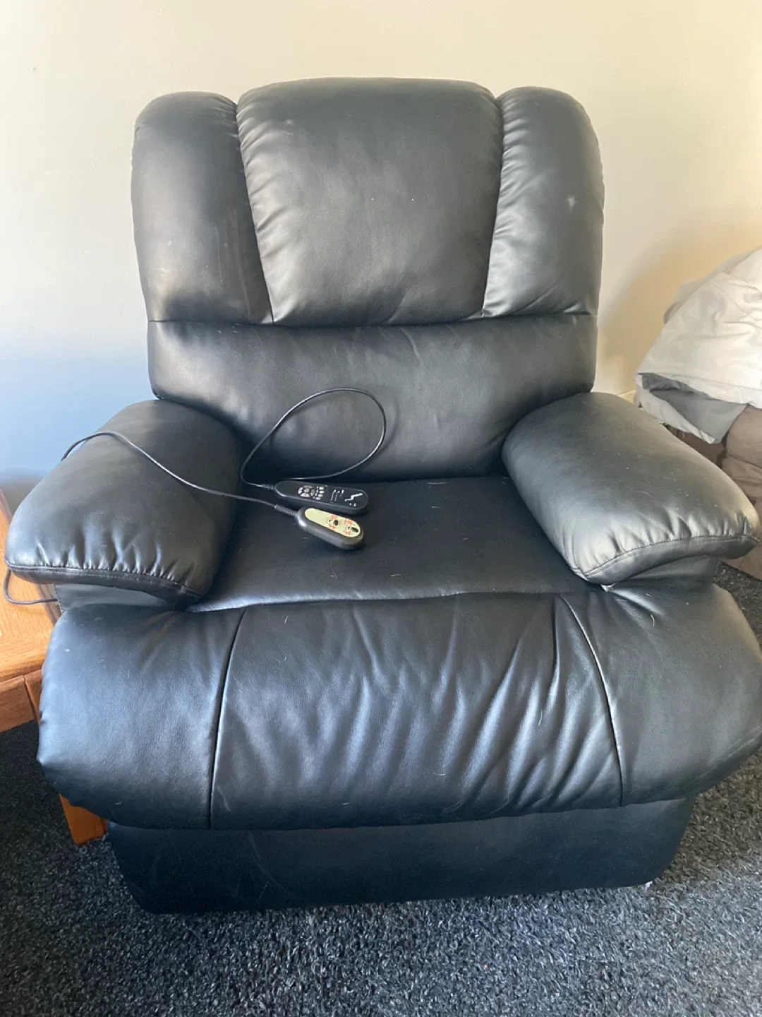 Black Leather Electric Massage Recliner Chair image indicator(2)