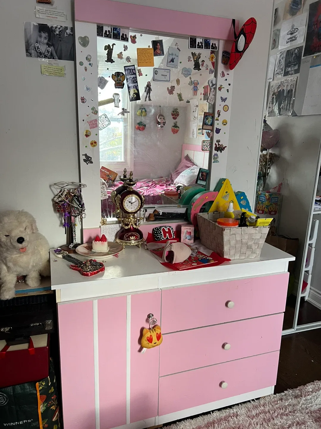 Girl’s Bedroom furniture pink thumbnail
