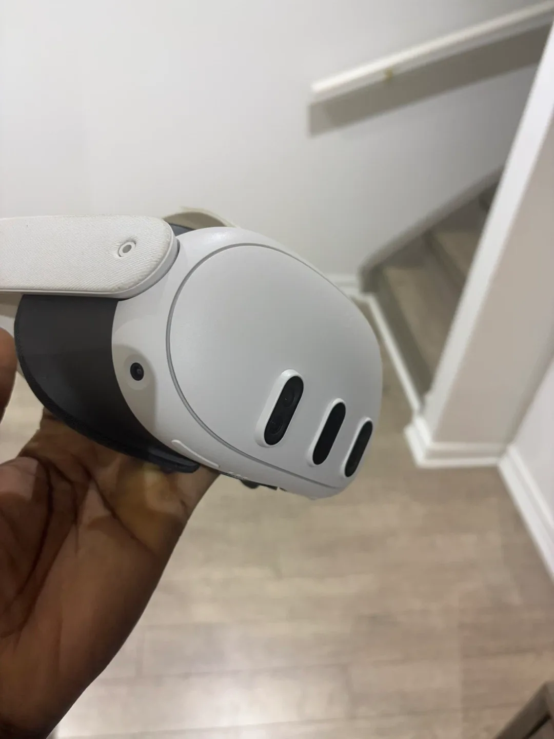 Meta quest 3 512GB image indicator(2)