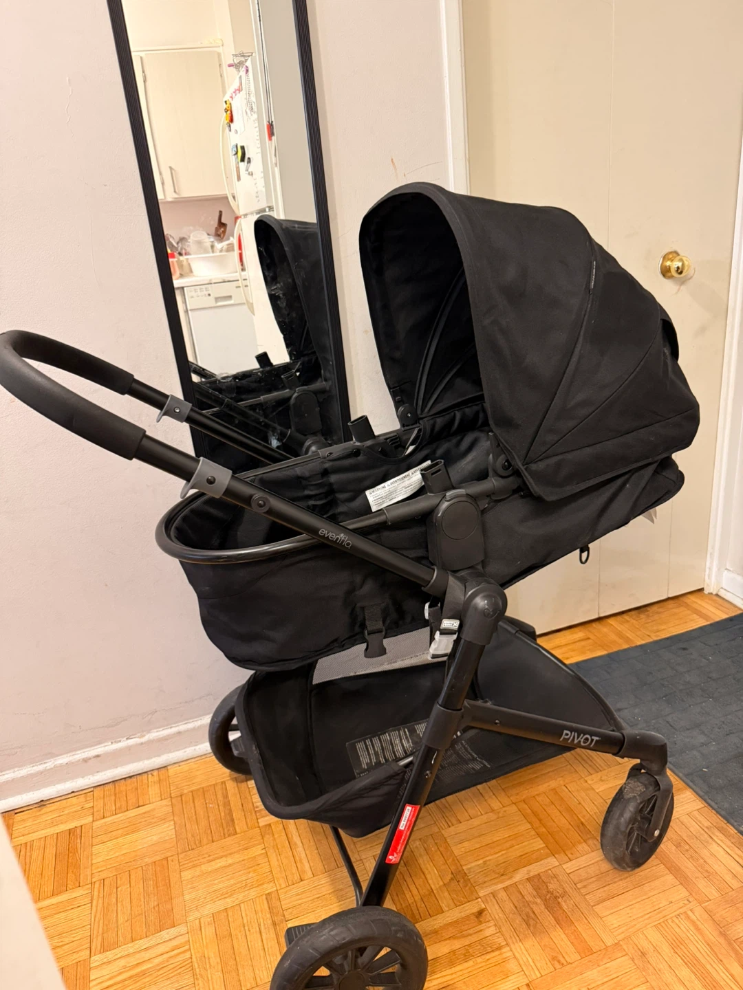 Evenflo stroller - photo 4