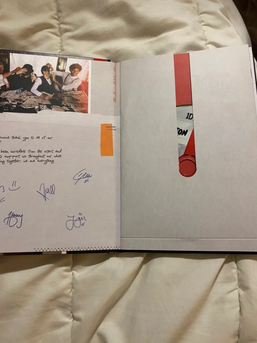 One Direction Take Me Home Limited Edition Yearbook with CD image indicator(2)