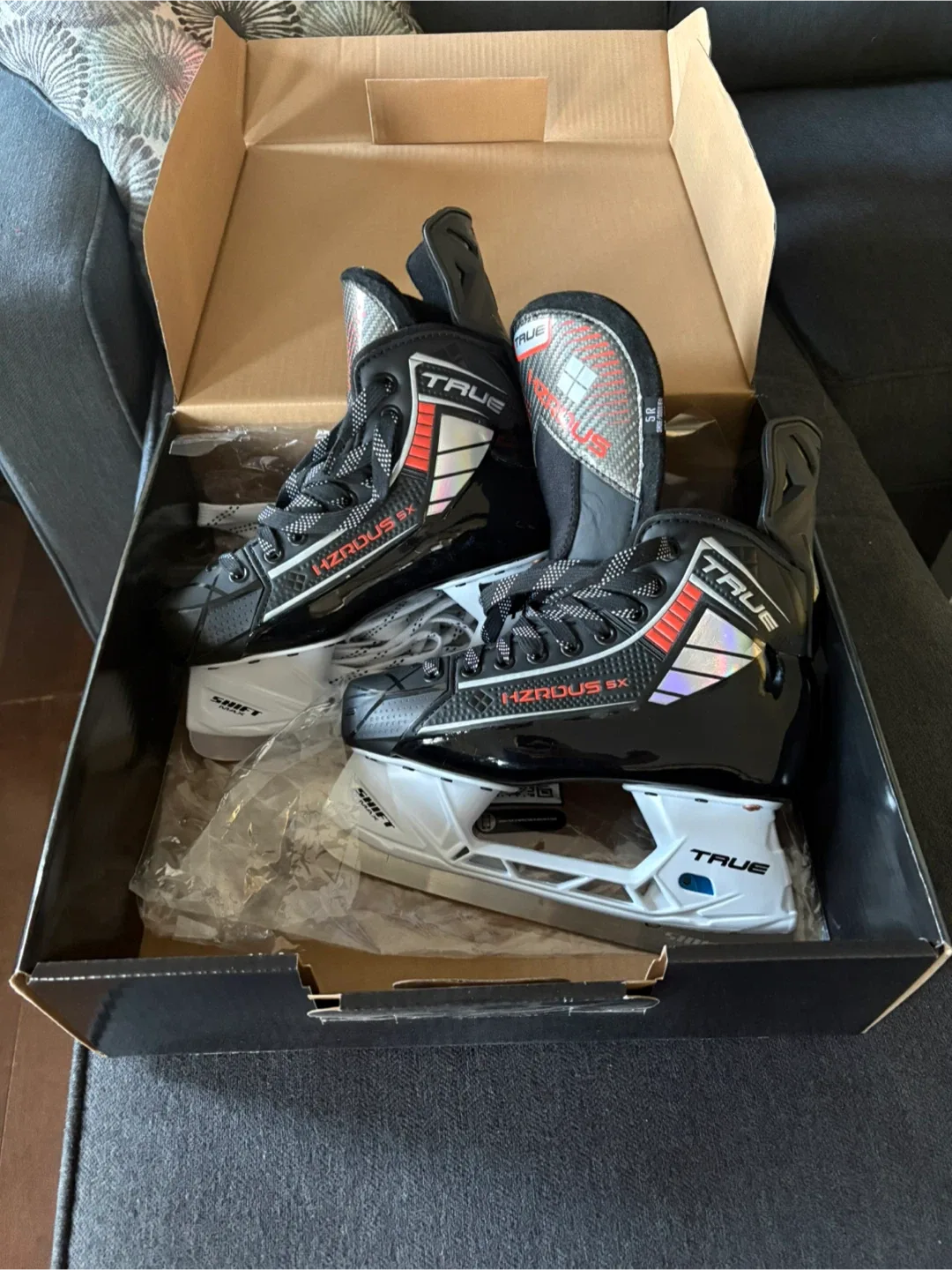 True Hzrdus 5X Ice Hockey Skates - Size 5R