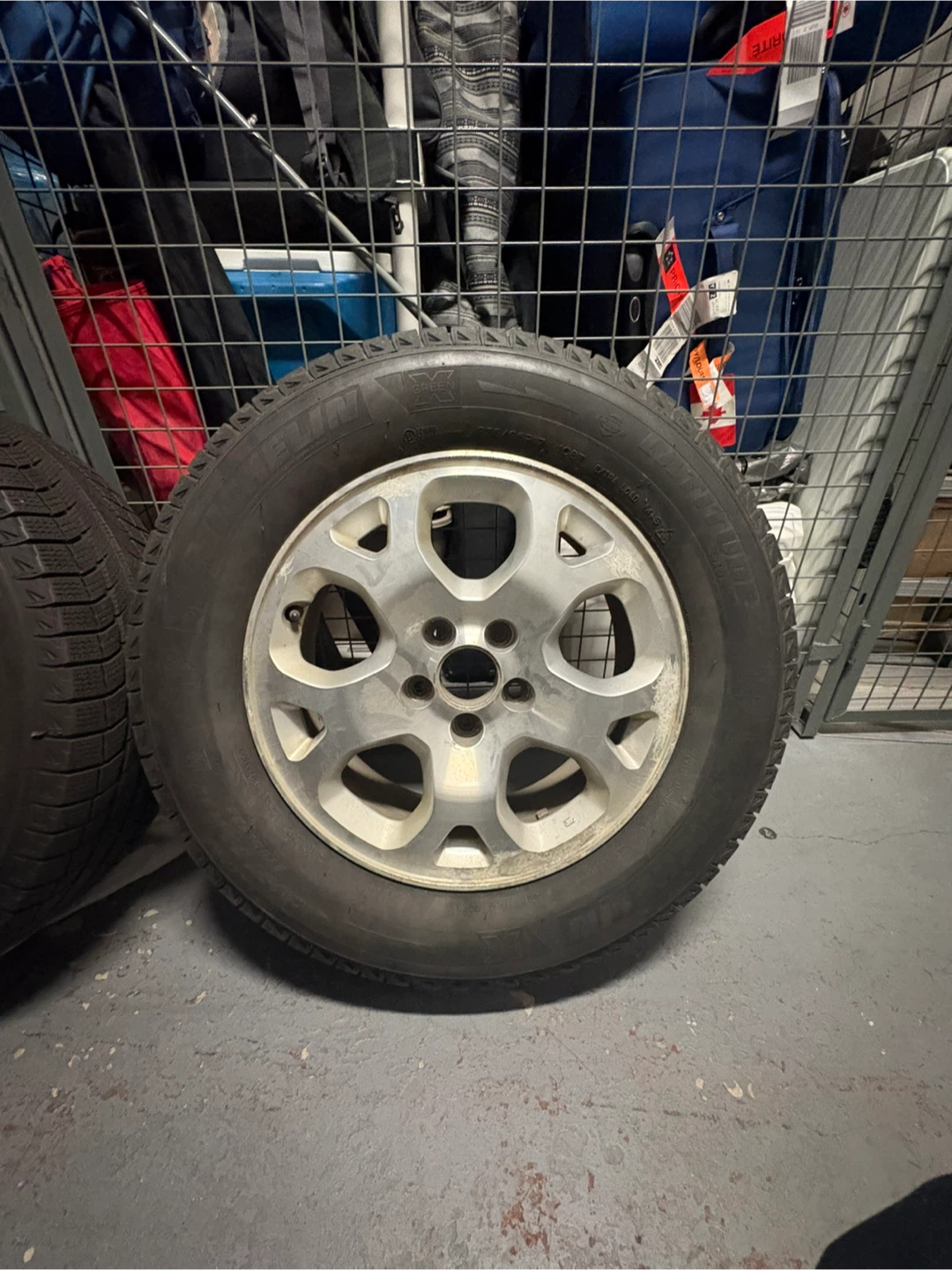 4 Winter Rims + Tires ( 235/65R17) - Decent Tread Left - photo 3