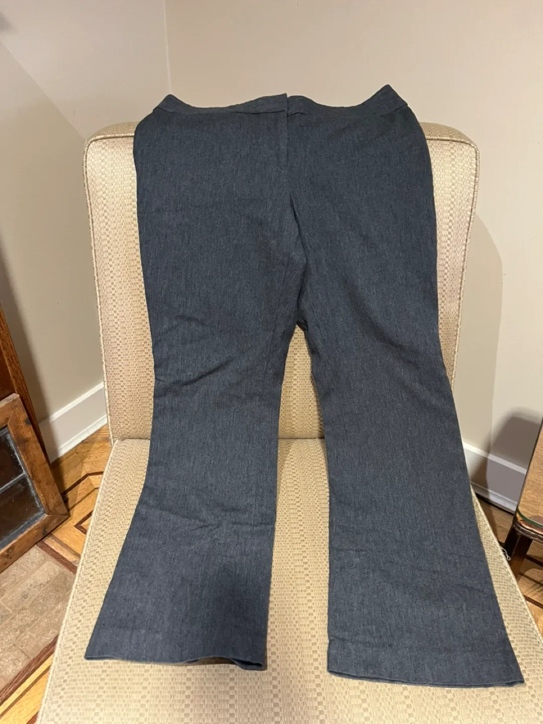 LOFT Julie Bootcut Pants - Size 8P image indicator(3)