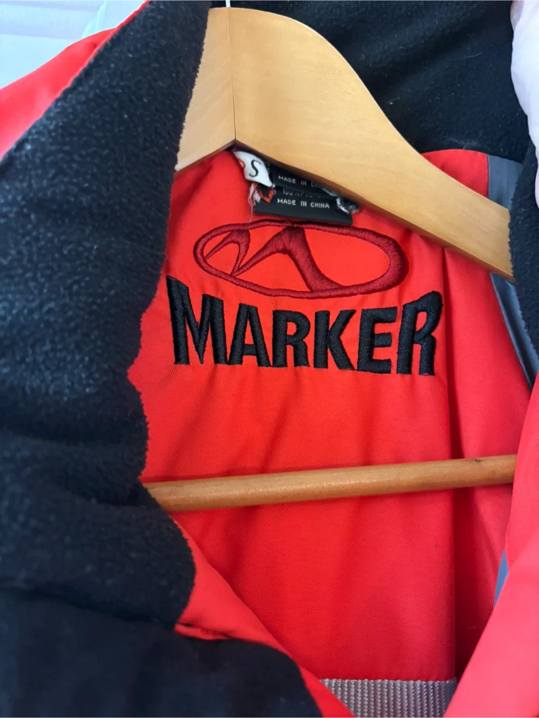 Marker Red Ski Jacket - Size S image indicator(2)