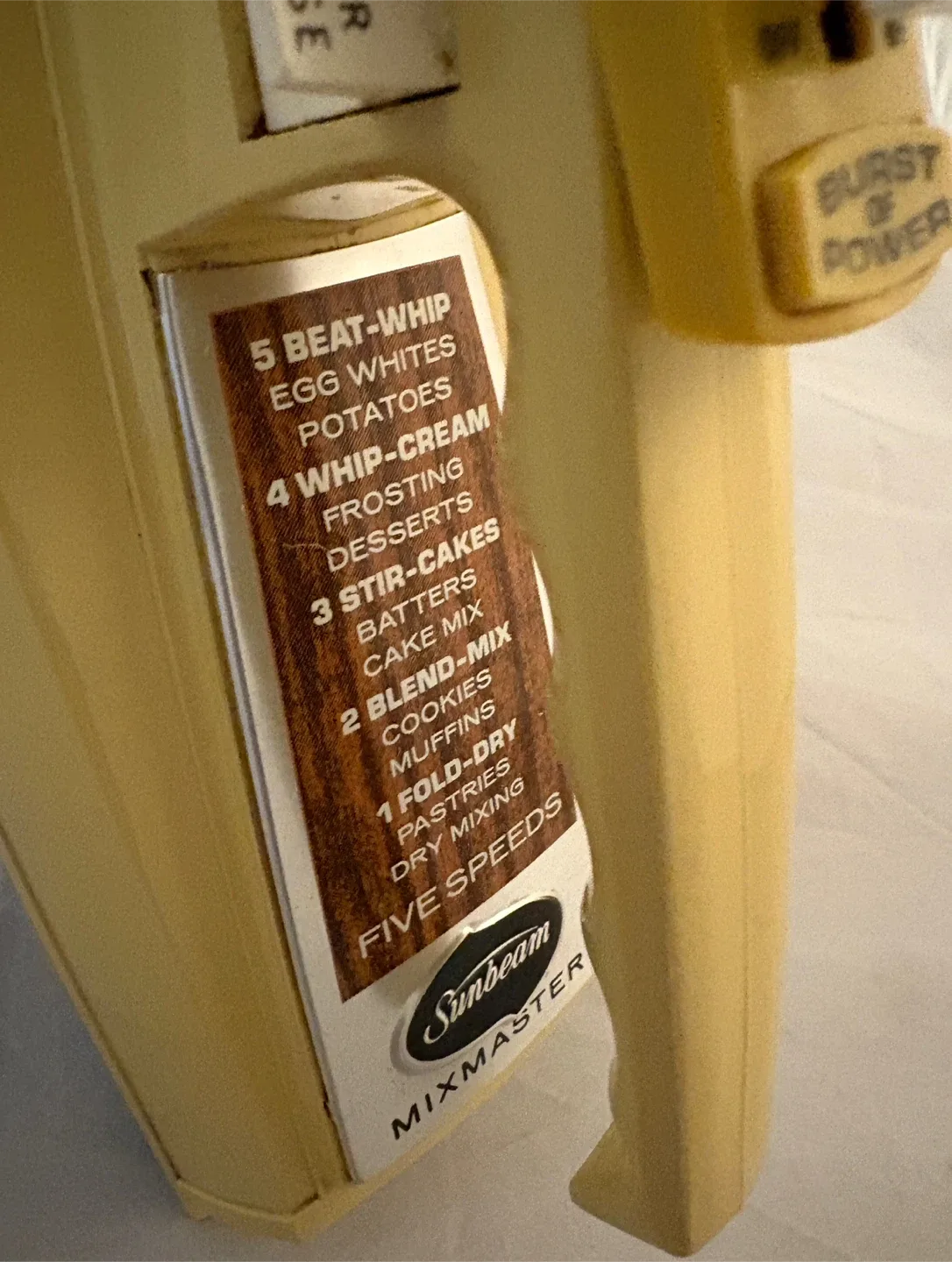 Vintage Sunbeam Mixmaster Hand Mixer image indicator(5)