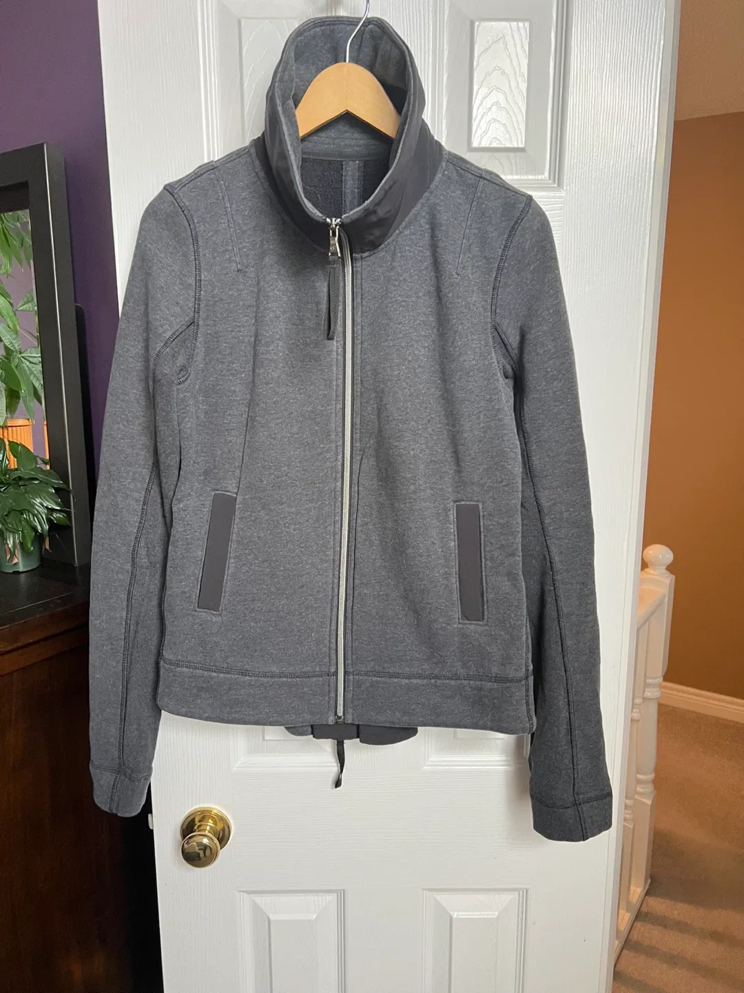 Lululemon Grey Jacket - Size 10 thumbnail