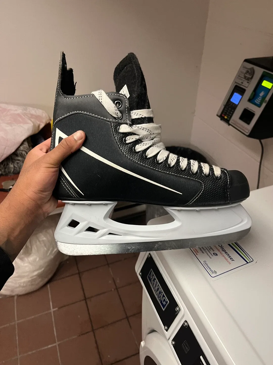 CCM Ice Skates - Size 11 image indicator(5)