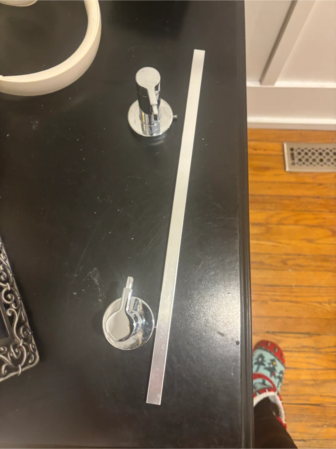 Bathroom Faucet and Accessories