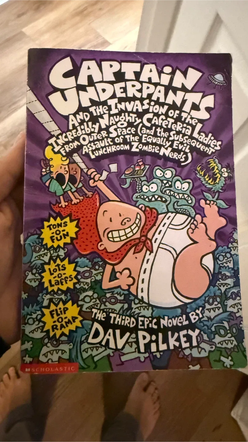Captain Underpants Book Set by Dav Pilkey image indicator(2)