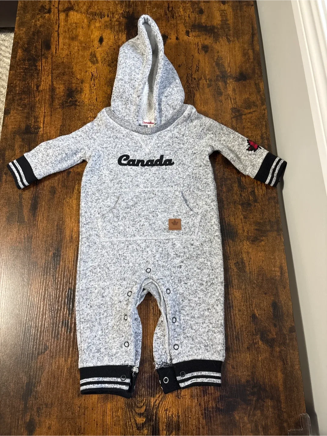 Canadiana Baby Romper - Size 6-12M