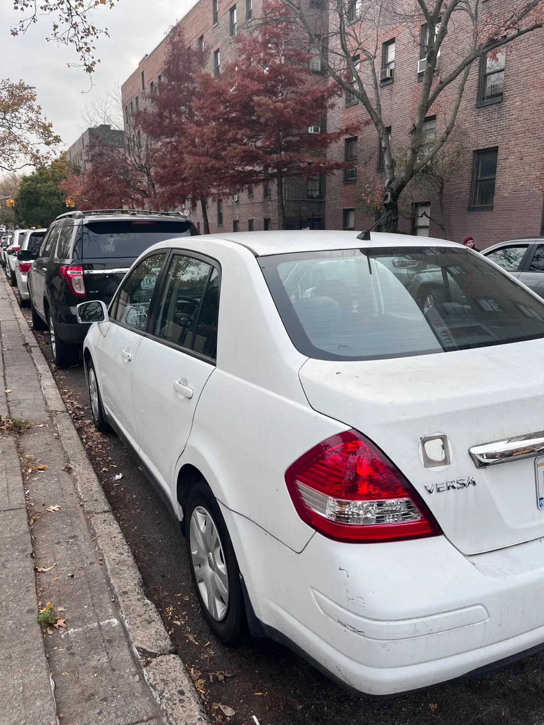 Nissan Versa 2011 image indicator(5)