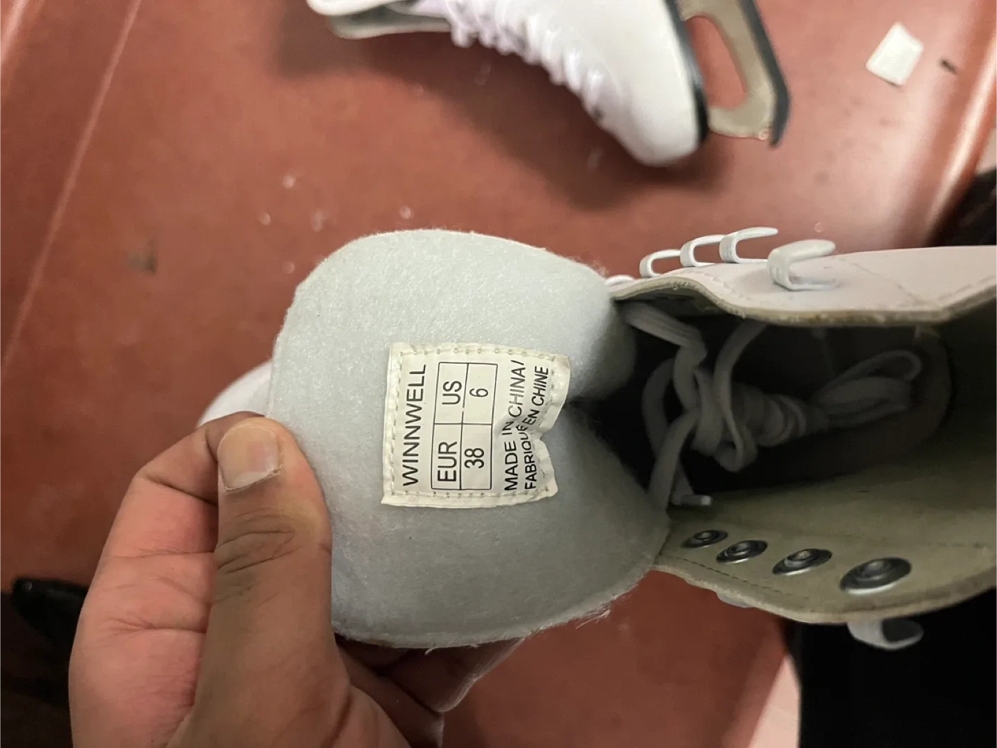 Winnwell White Ice Skates - Size 6 image indicator(3)