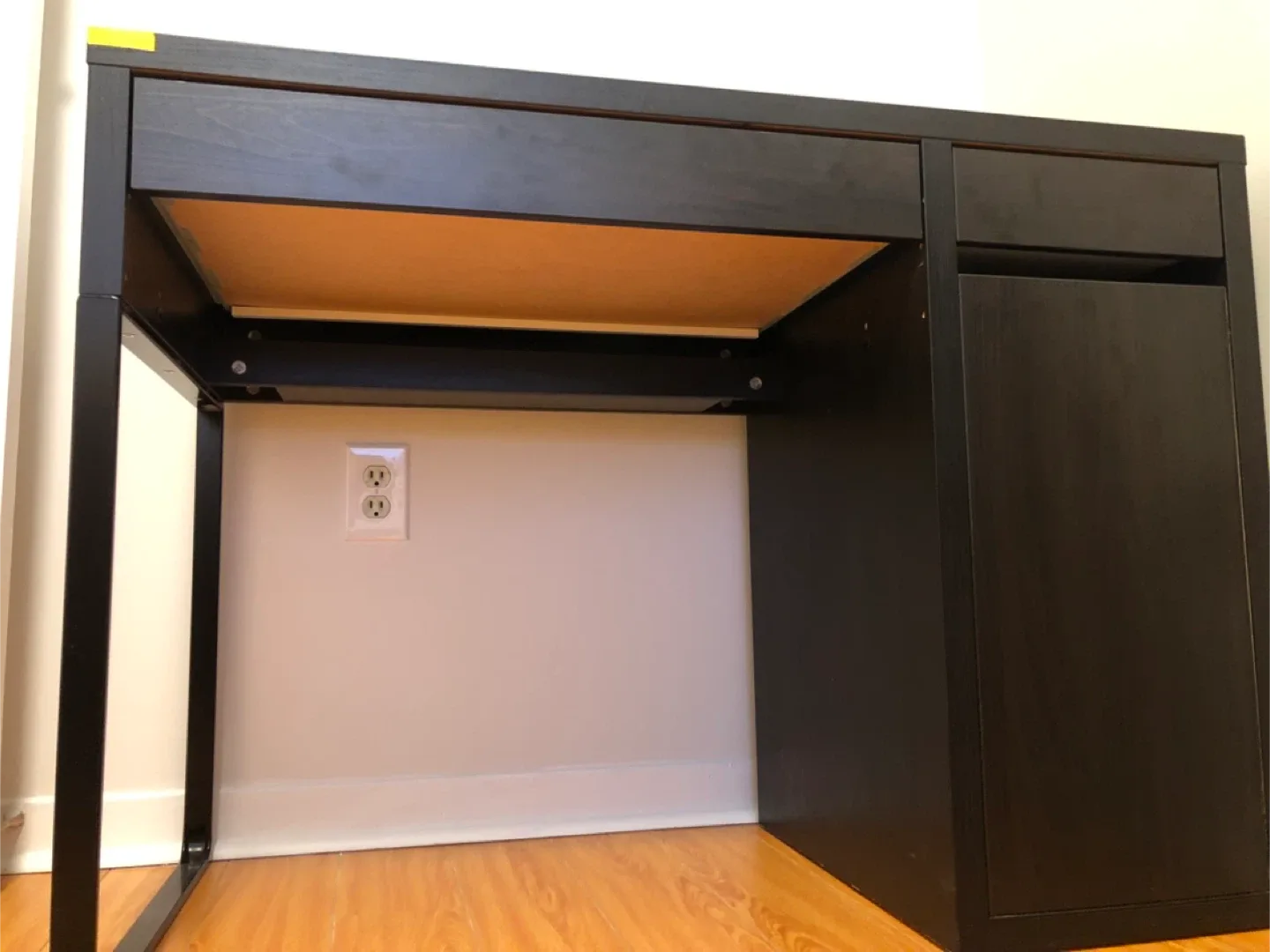 IKEA Desk with Drawers(3days) image indicator(3)