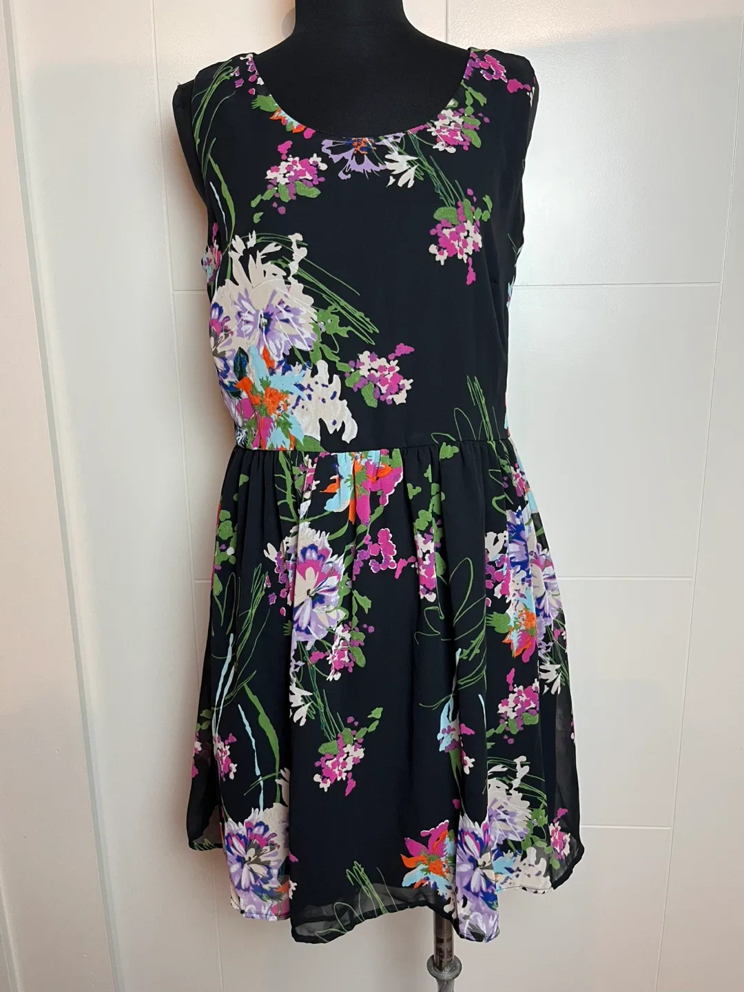 Alice Moon Floral Dress - Size S/M image indicator(2)