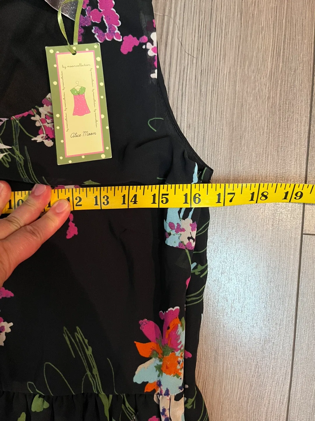 Alice Moon Floral Dress - Size S/M image indicator(4)