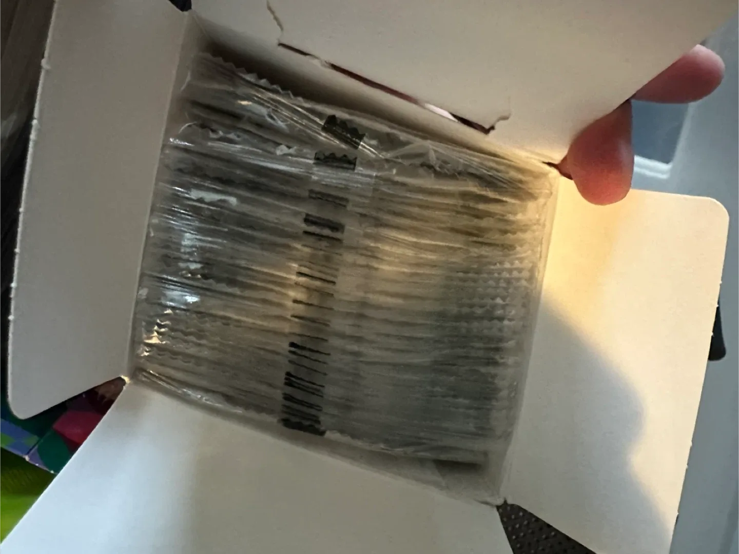 Epshome KN95 Face Masks - Size L image indicator(2)