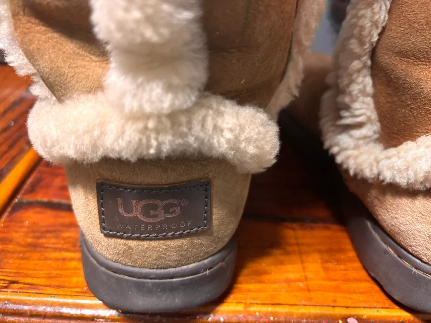 UGG Waterproof Boots, Size 7 excellent condition image indicator(2)