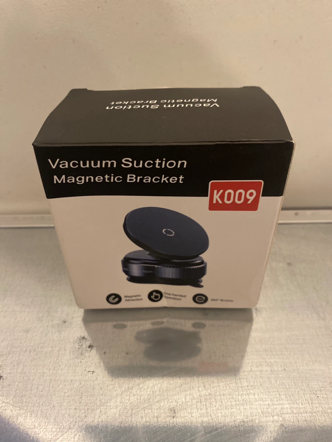 Vacuum Suction Magnetic Bracket (new dashboard phone holder)