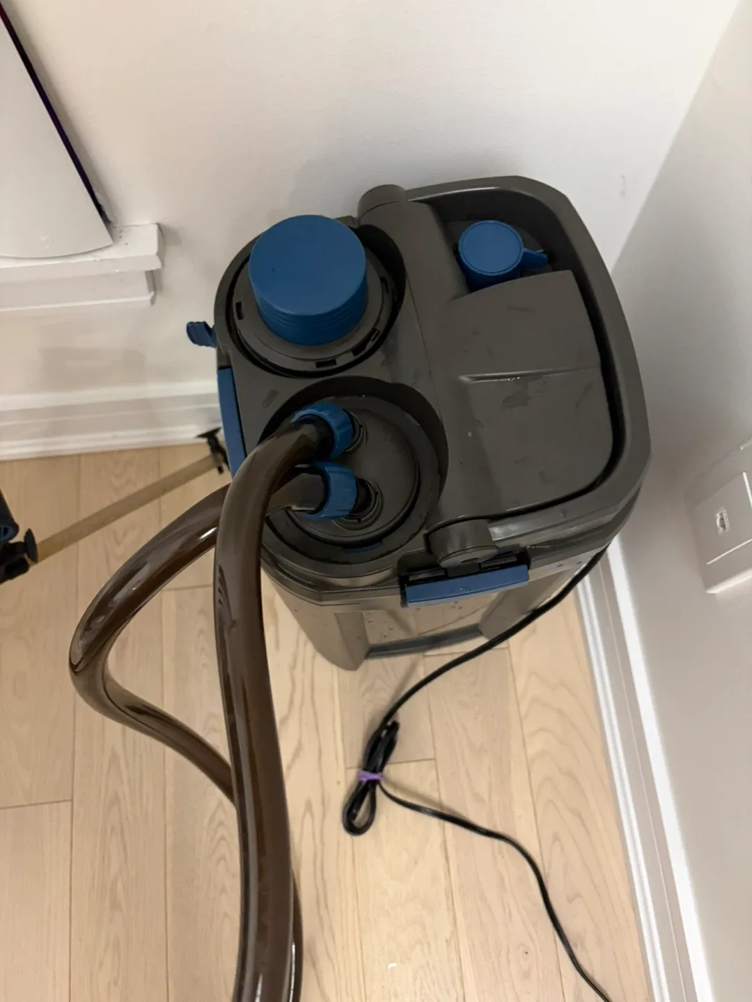 Fluval FX4 High Performance Aquarium Filter image indicator(2)