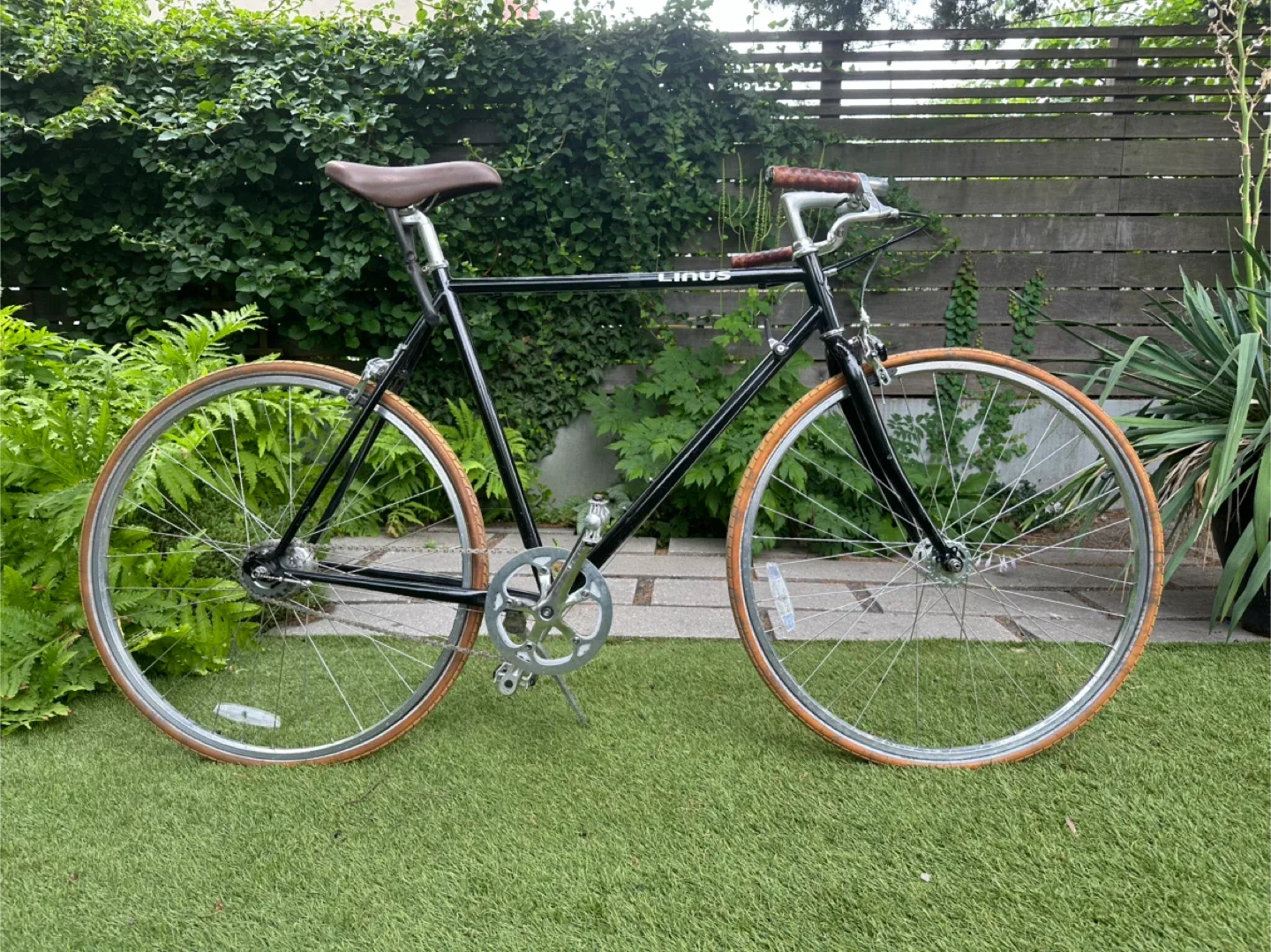 Fantastic Linus Roadster Bike?
