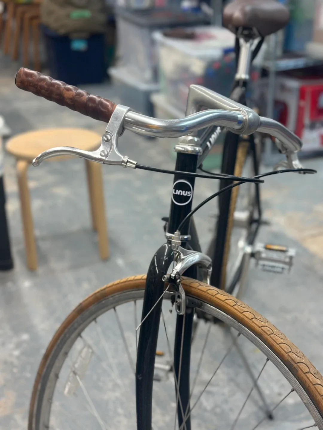 Fantastic Linus Roadster Bike? image indicator(3)