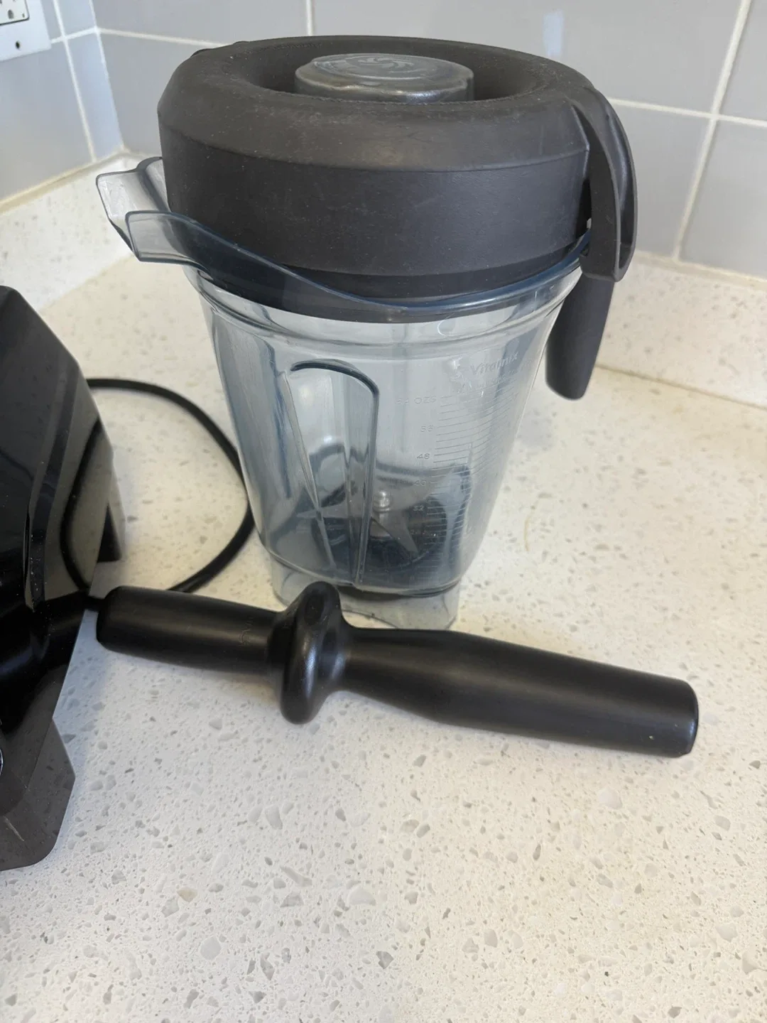 Vitamix E310 Explorian Blender - Black -  VM0197 image indicator(3)