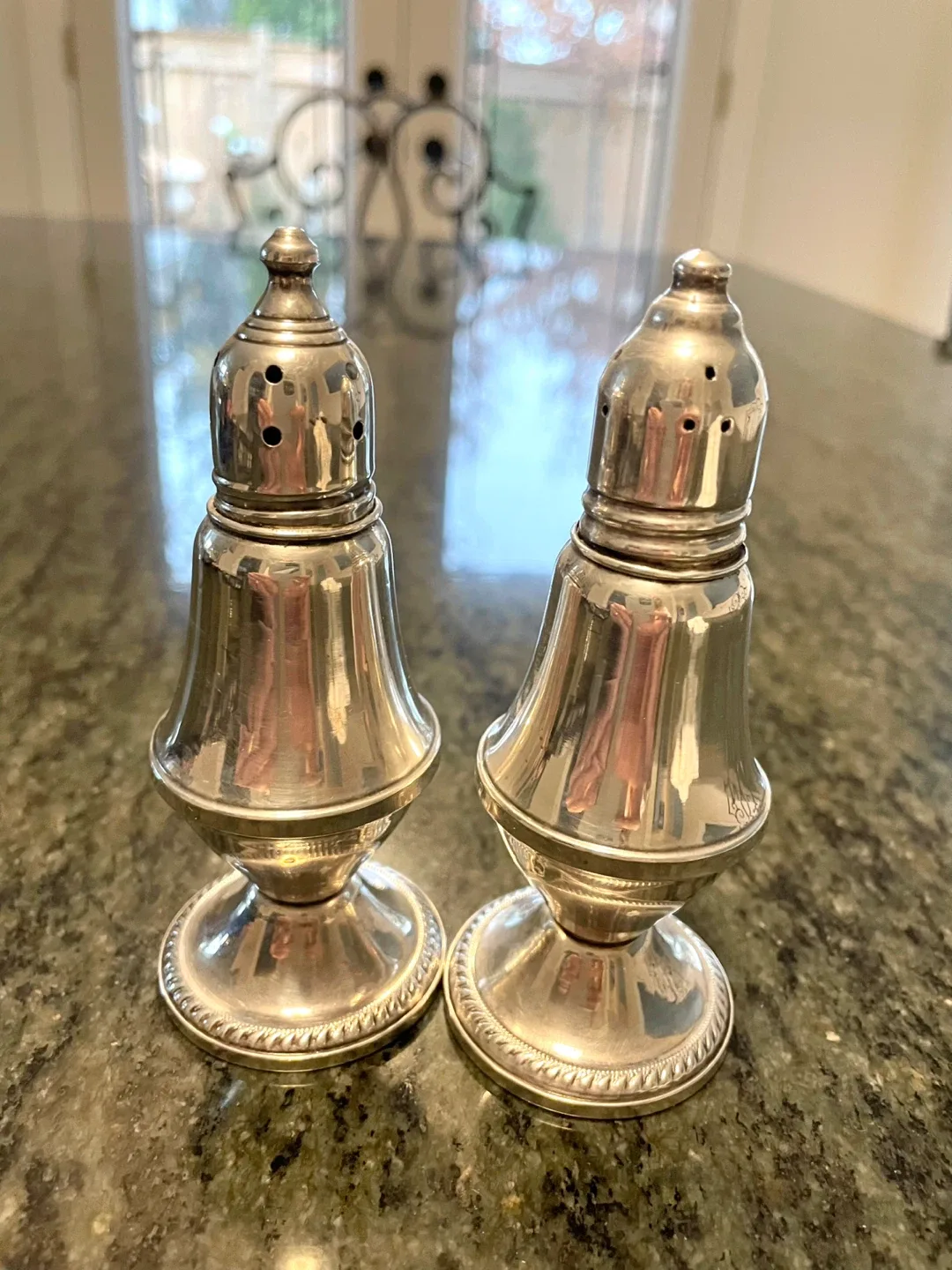 Vintage Sterling Silver salt & Pepper Shakers image indicator(2)