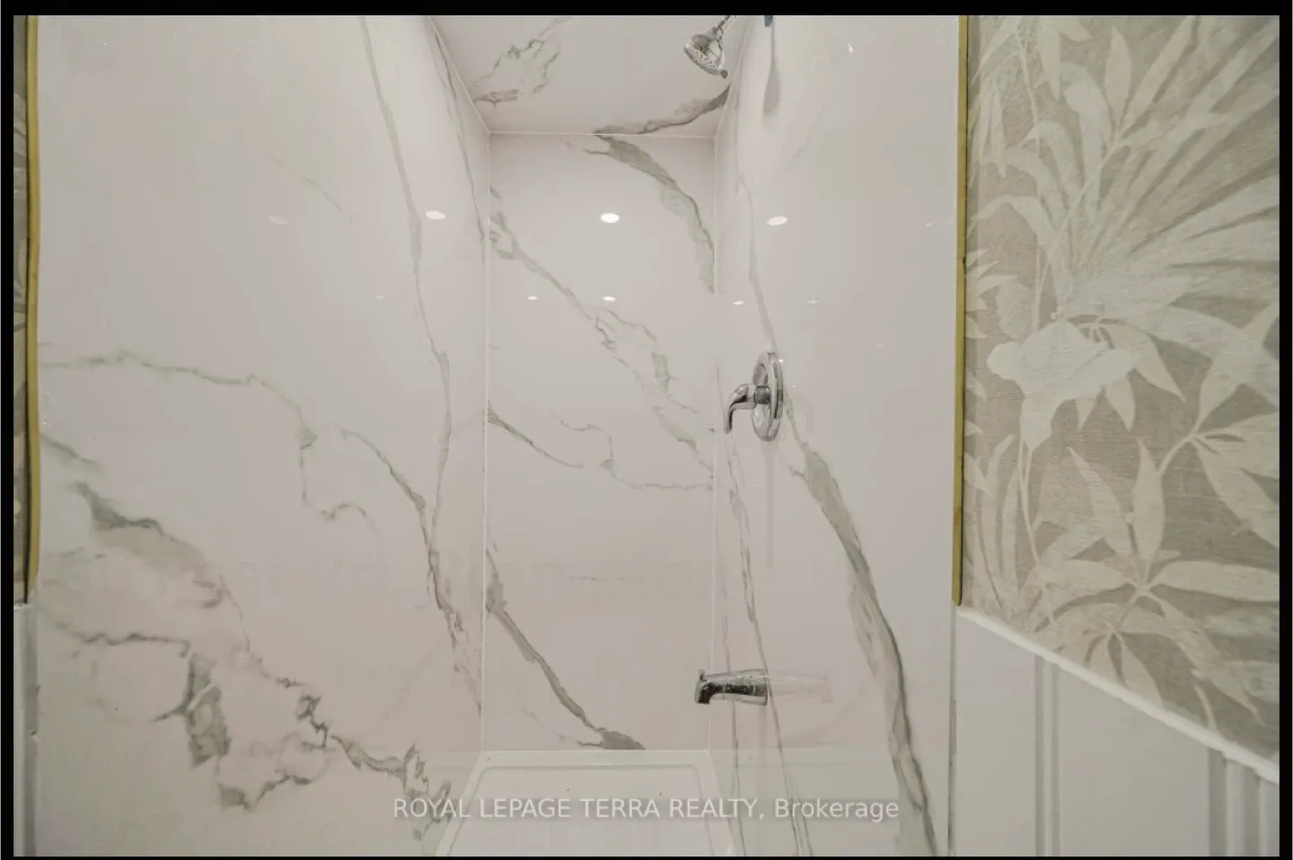 Newly renovated Private room for Rent image indicator(4)