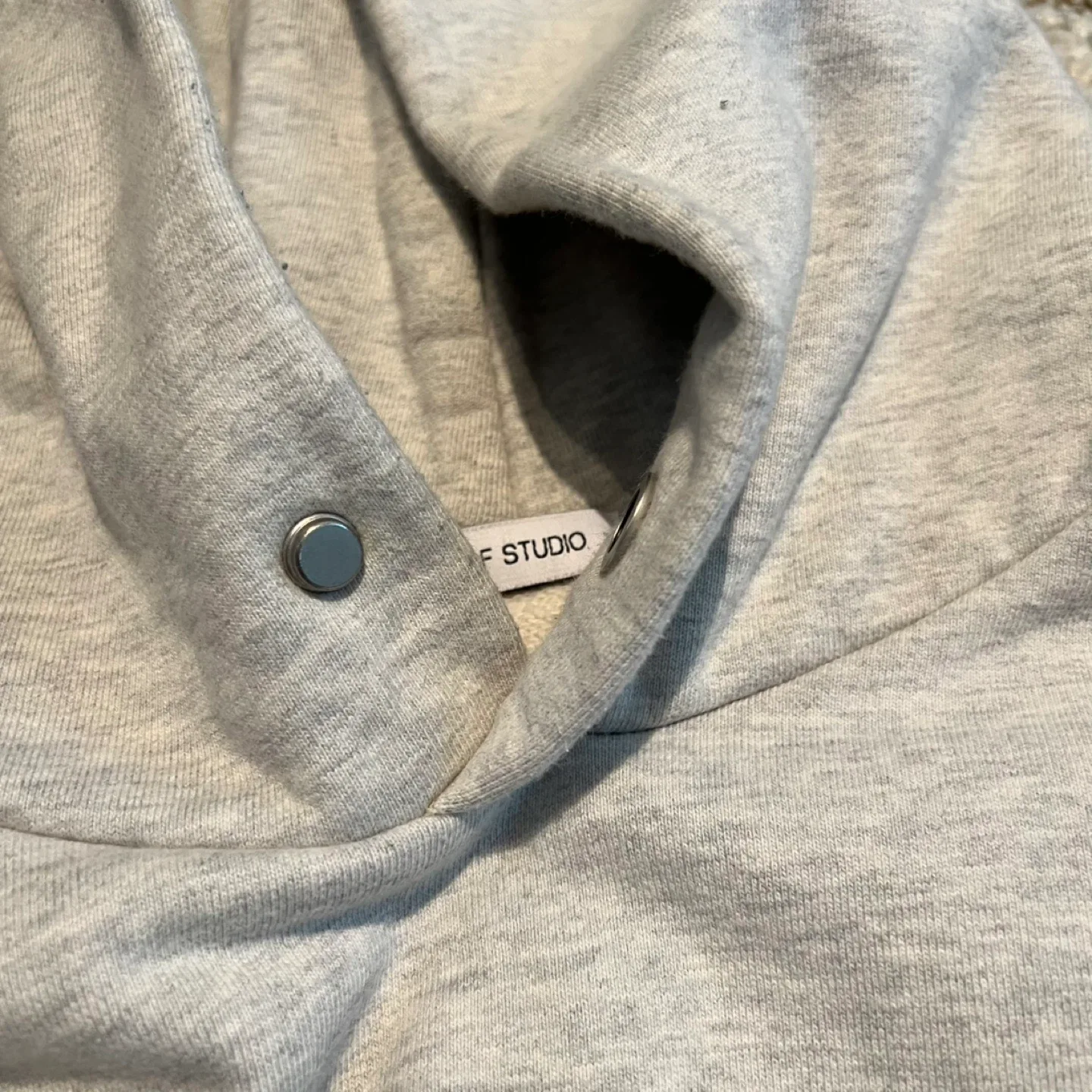 Heavy Weight Hoodie image indicator(3)