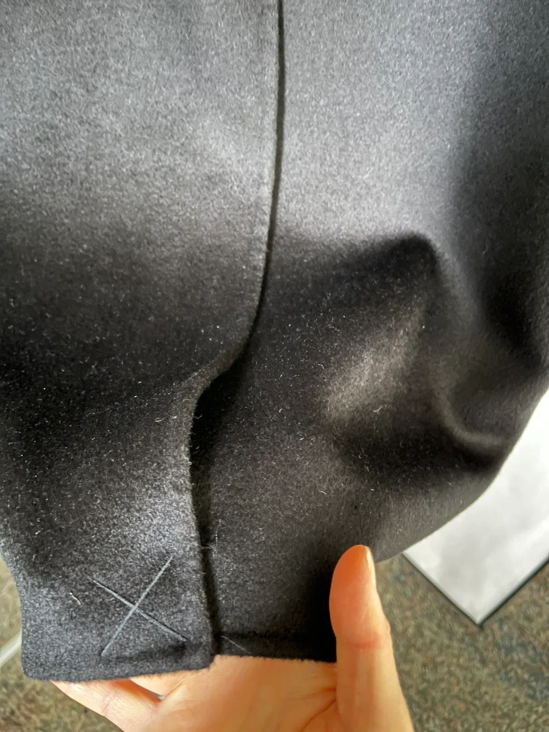 Black 100% Cashmere Belted Coat image indicator(6)