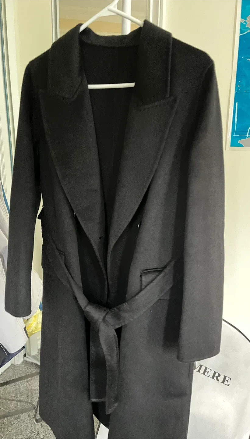 Black 100% Cashmere Belted Coat image indicator(7)
