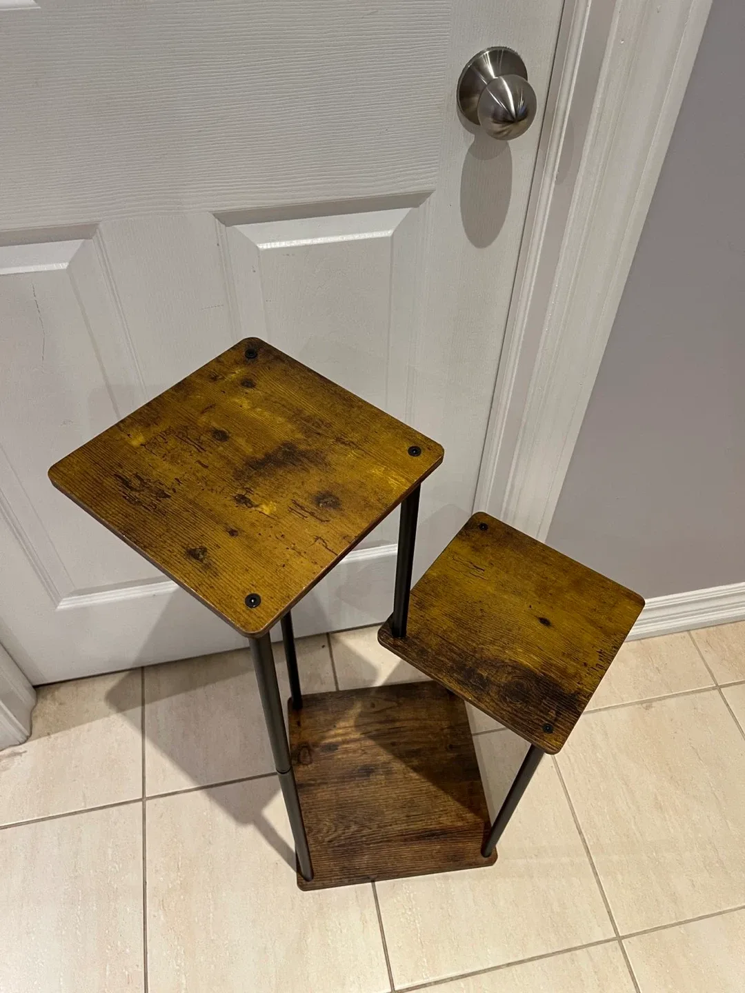 Brown Wood Plant Stand image indicator(3)