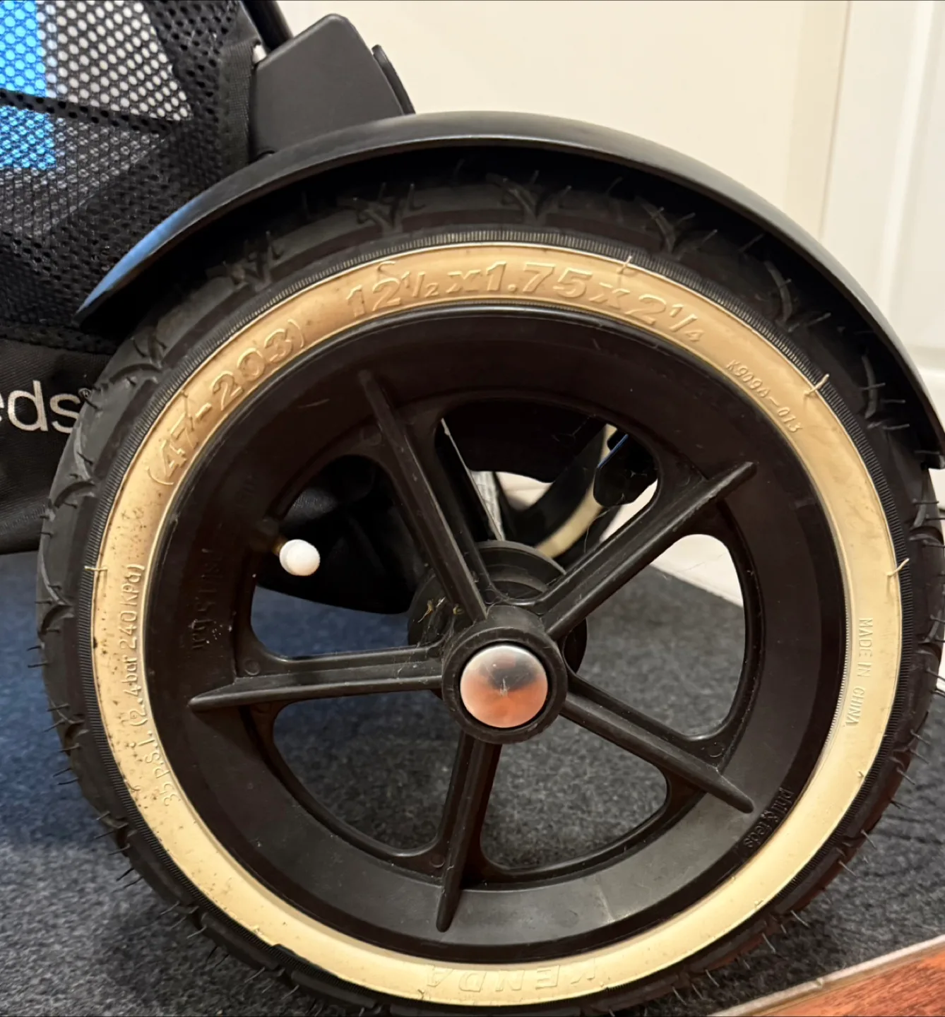 Phil&Teds Stroller - Great Condition image indicator(2)