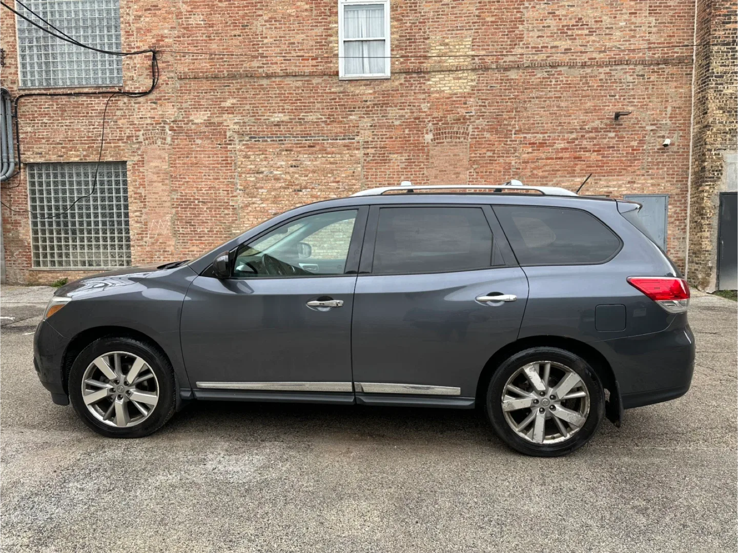 2013 Nissan Pathfinder PLATINUM AWD image indicator(2)