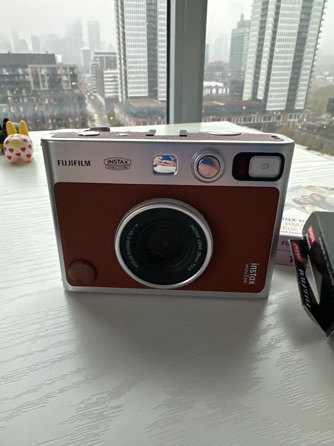 Fujifilm Instax Mini Evo brown + 2 Film thumbnail